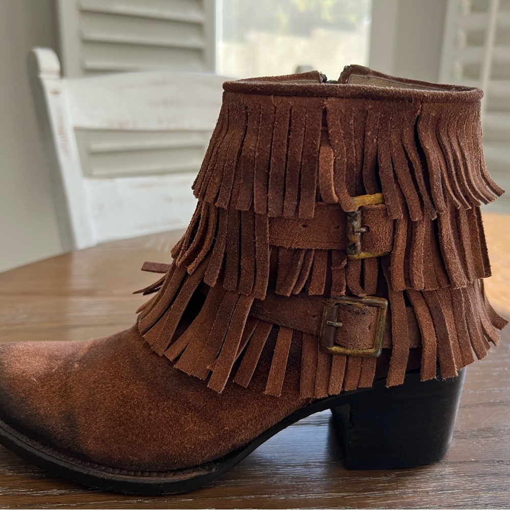 FREEBIRD Belle Ankle Boots Sz7